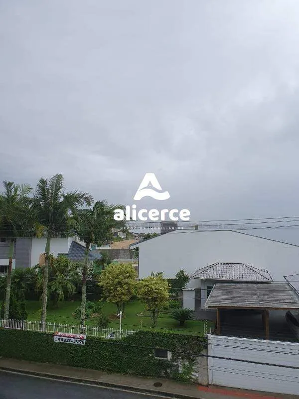 Imagem Casa à venda l 6 Dormitórios, 2 suítes l 370m² l Ponta de Baixo - São José/SC