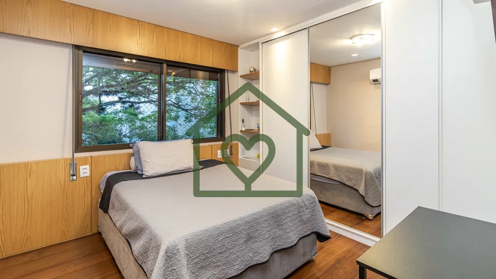 Imagem Apartamento com 259 m² privativos a 100 metros do Parcão!!! 
 
3 dormitórios sendo 1 suíte, ampl...