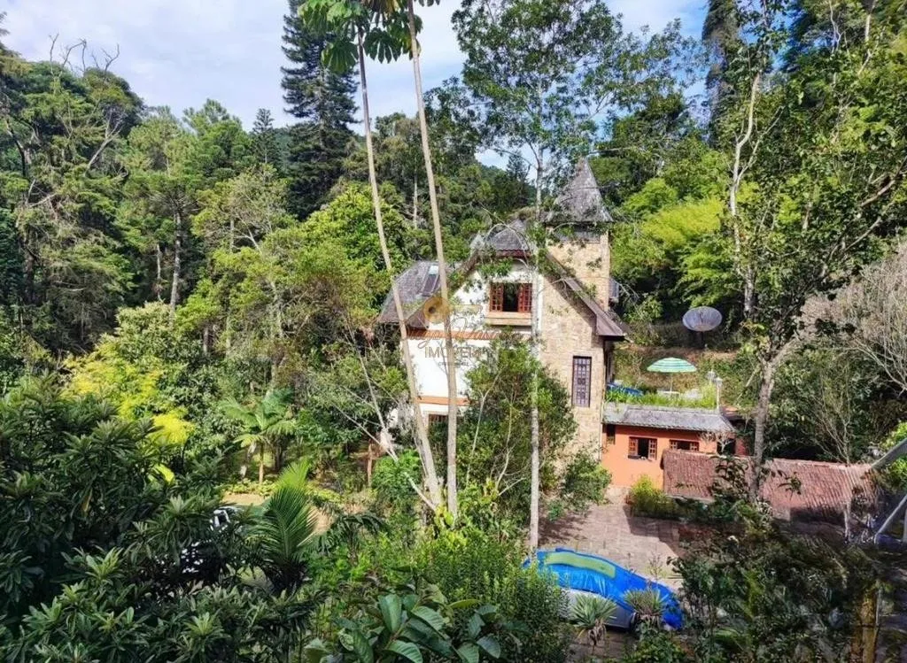 Imagem Sítio para Venda em Teresópolis / RJ no bairro Albuquerque
