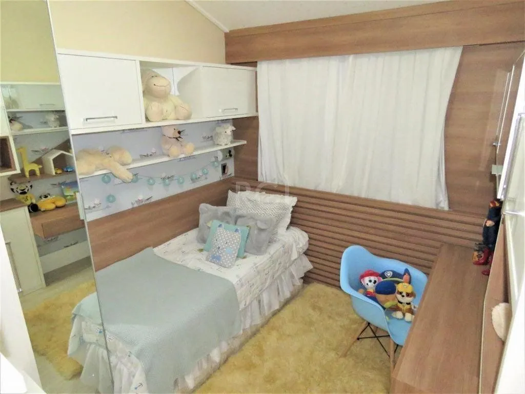 Imagem Ótima casa com 2 dormitórios com suíte master para Comprar