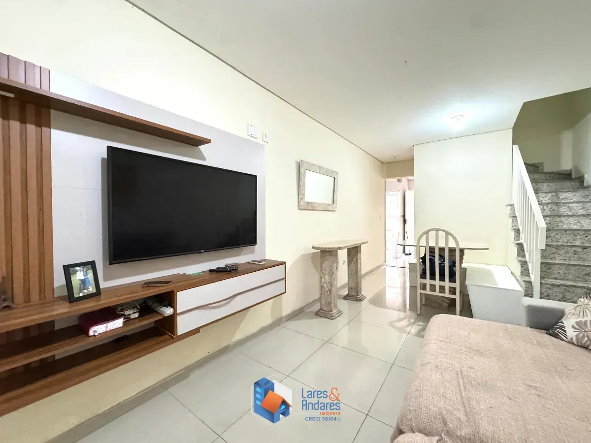 Imagem Sobrado para venda em Sapopemba com 3 quartos, sendo 3 suítes, 90m²
