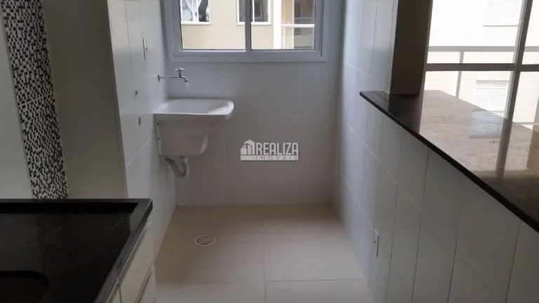 Imagem Lindo apartamento à venda no Condomínio Alencarina, Uberaba - 2 dormitórios, porcelanato!