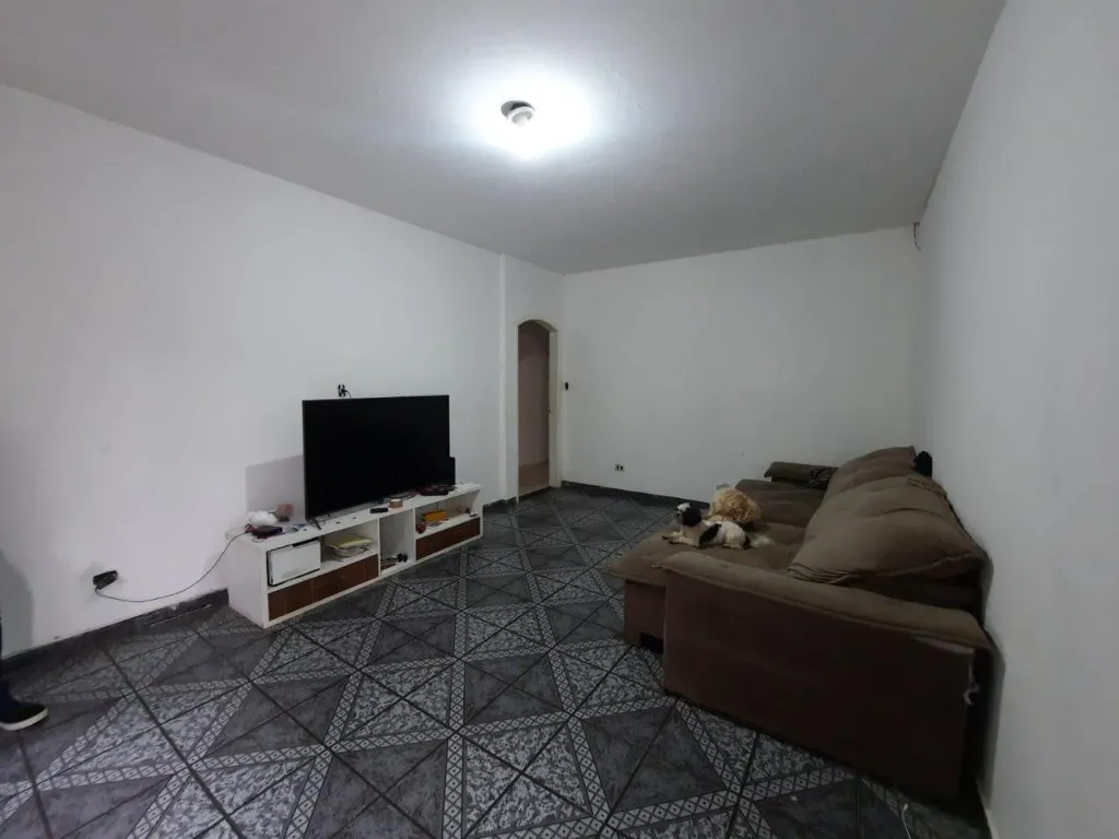 Imagem Casa para locação em Santo André-SP: 3 quartos, 1 suíte, 3 banheiros, 4 vagas de garagem, Jardim Silvana - 100m².
