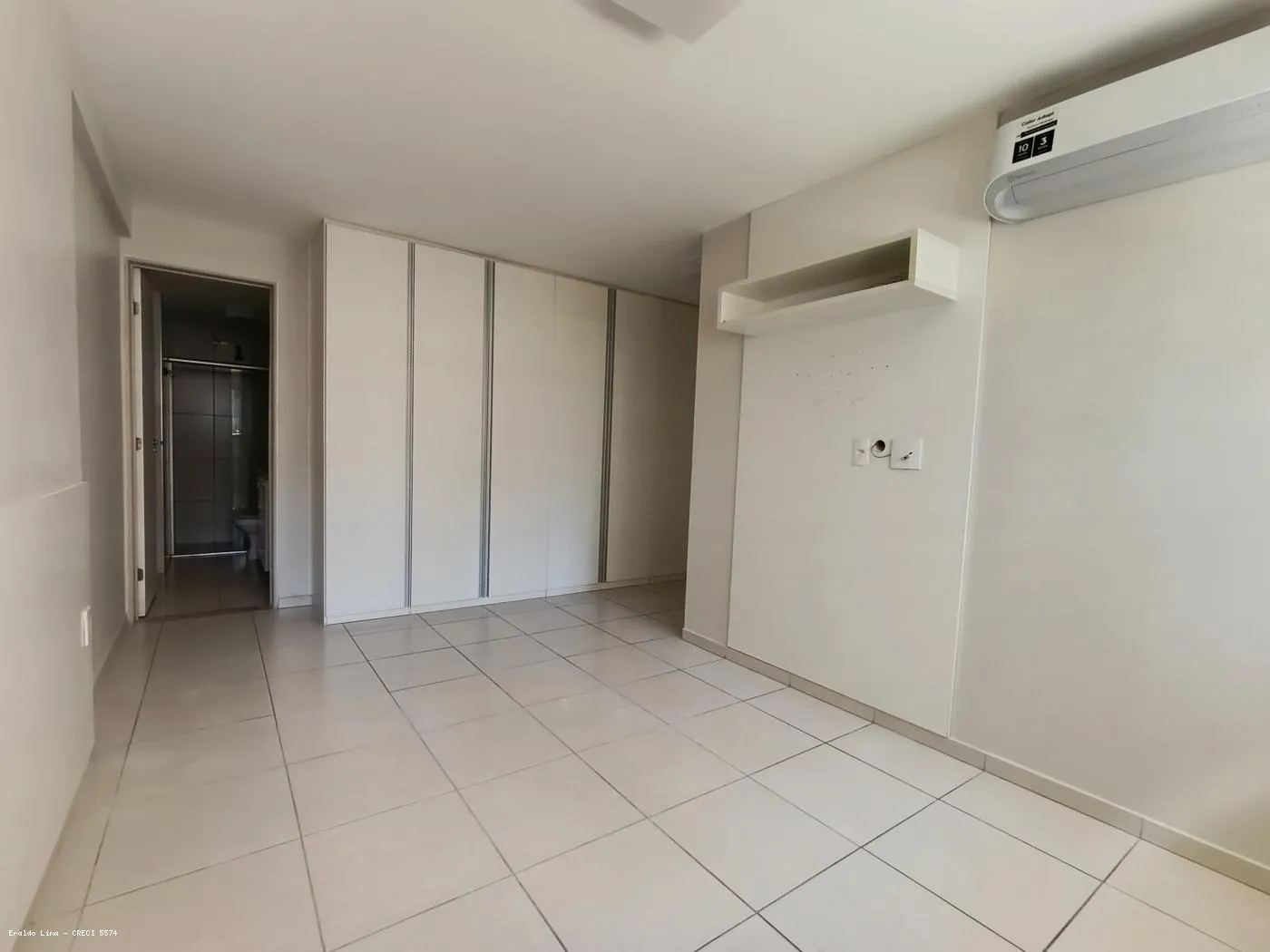 Imagem Apartamento para Venda em Maceió, Jatiúca, 3 dormitórios, 1 suíte, 3 banheiros, 2 vagas