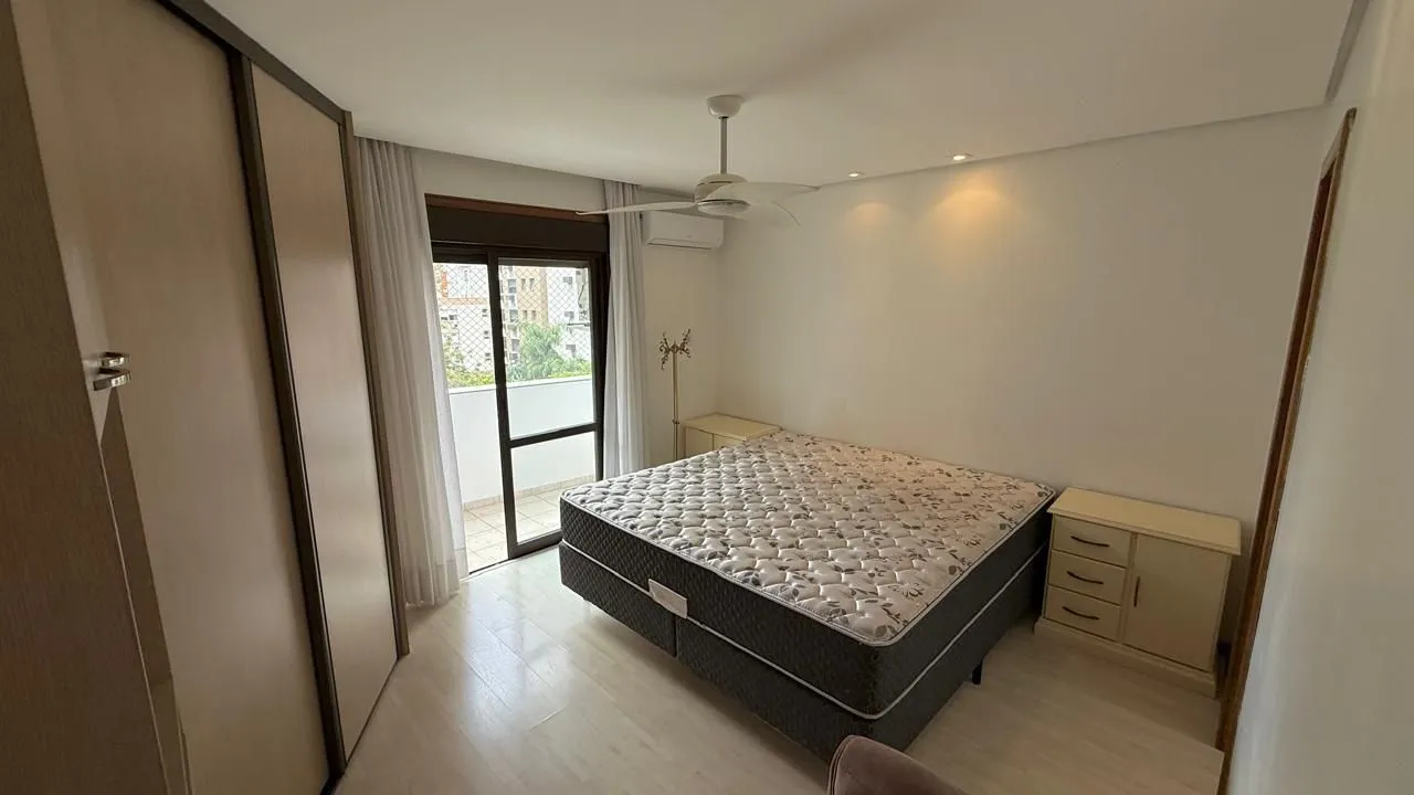 Imagem Apartamento a venda de 105 m2 2 dormitórios sendo 1 suíte e 2 vagas individuais no bairro Petrópolis.