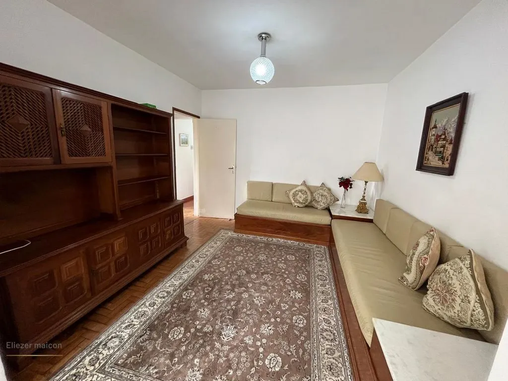 Imagem Casa com quintal a venda no bairro São Geraldo em Poços de Caldas - mg