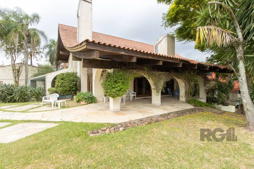 Imagem Casa para Venda - 645m², 4 dormitórios, sendo 4 suites, 11 vagas - Tristeza