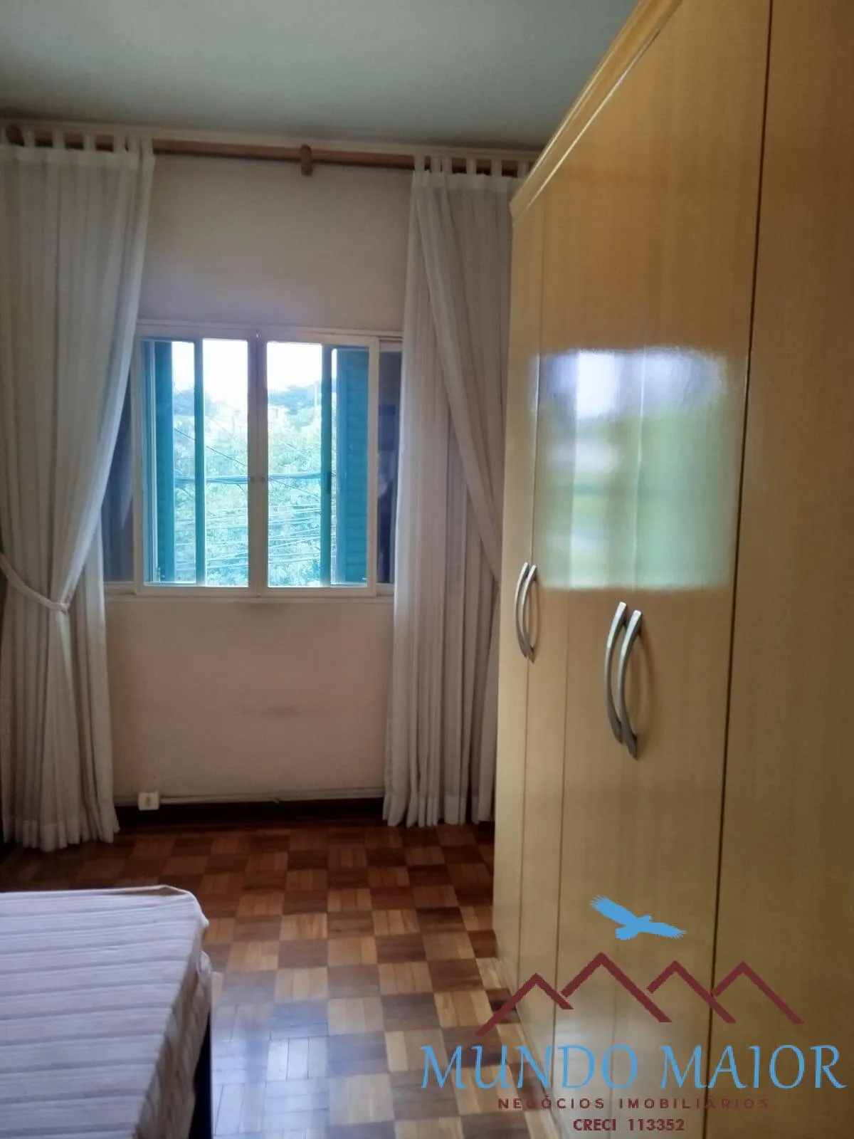 Imagem Oportunidade na Vila Gilda: Terreno Amplo com 2 Casas Térreas!