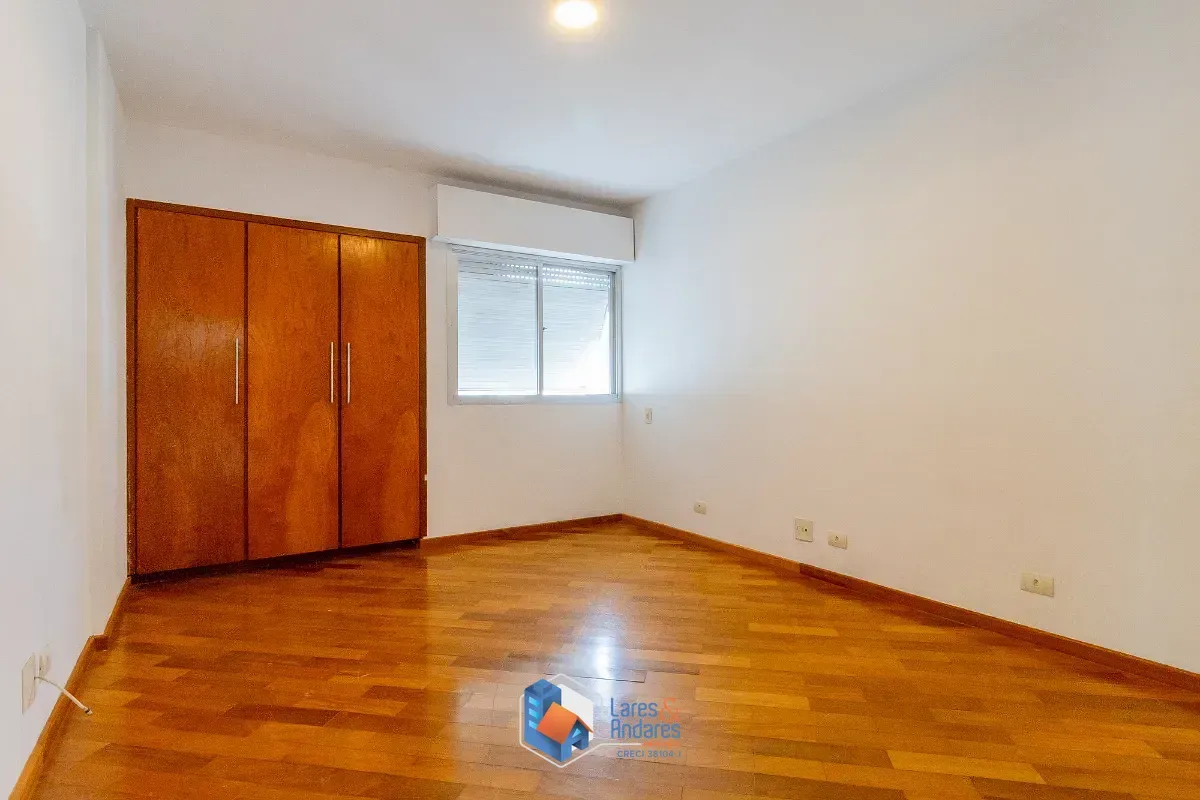 Imagem Apartamento para venda em Campo Belo com 3 quartos, sendo 1 suíte, 236m²