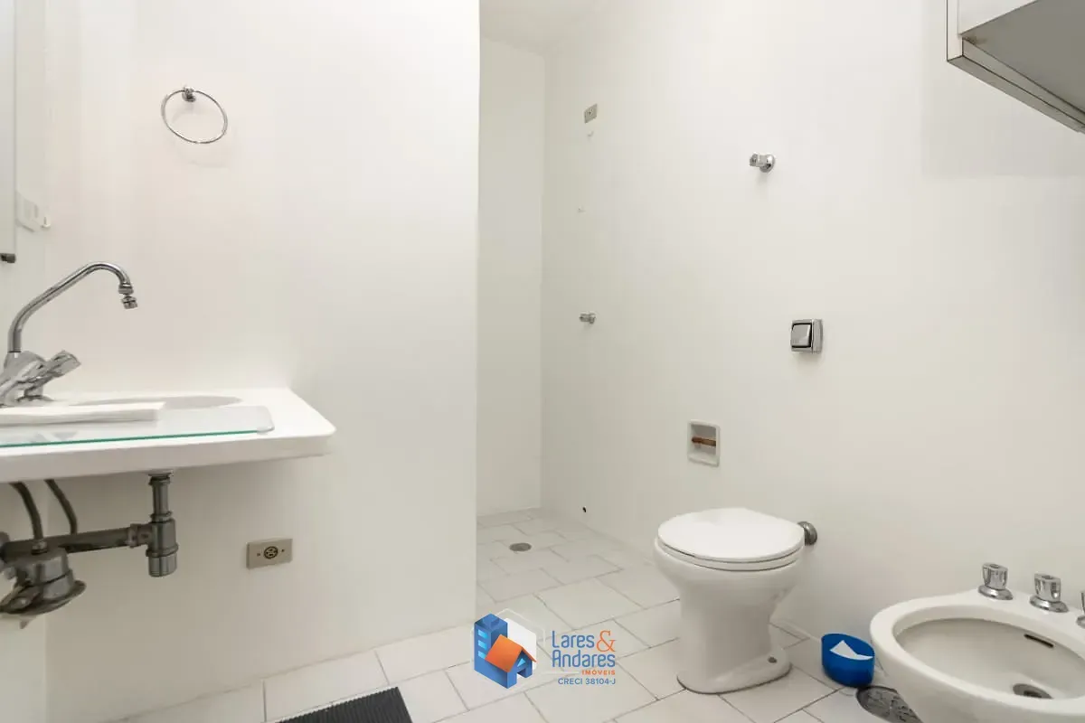 Imagem Casa comercial para venda em Paraíso, 181m²