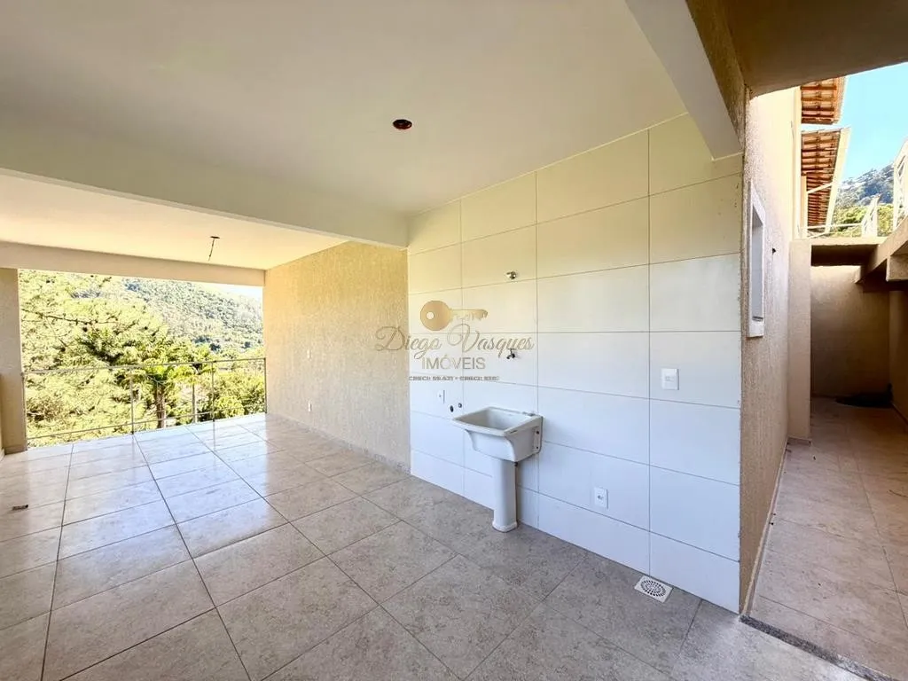 Imagem Casa em Condomínio para Venda em Teresópolis / RJ no bairro Vargem Grande