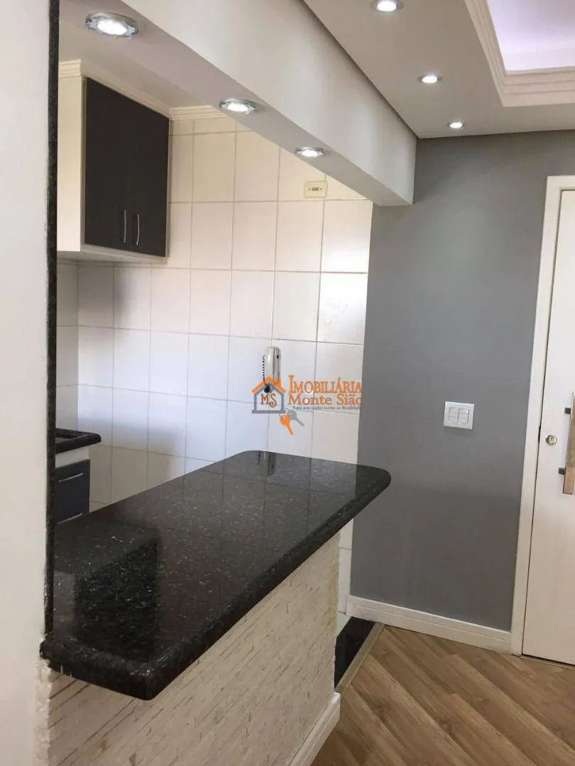 Imagem Apartamento com 2 dormitórios à venda, 48 m² por R$ 341.000,00 - Vila São Carlos - Itaquaquecetuba/SP