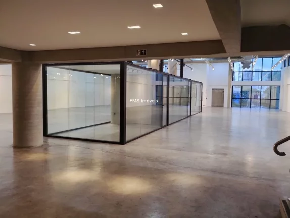 Imagem Prédio comercial com 3.185m2 na Barra Funda.
