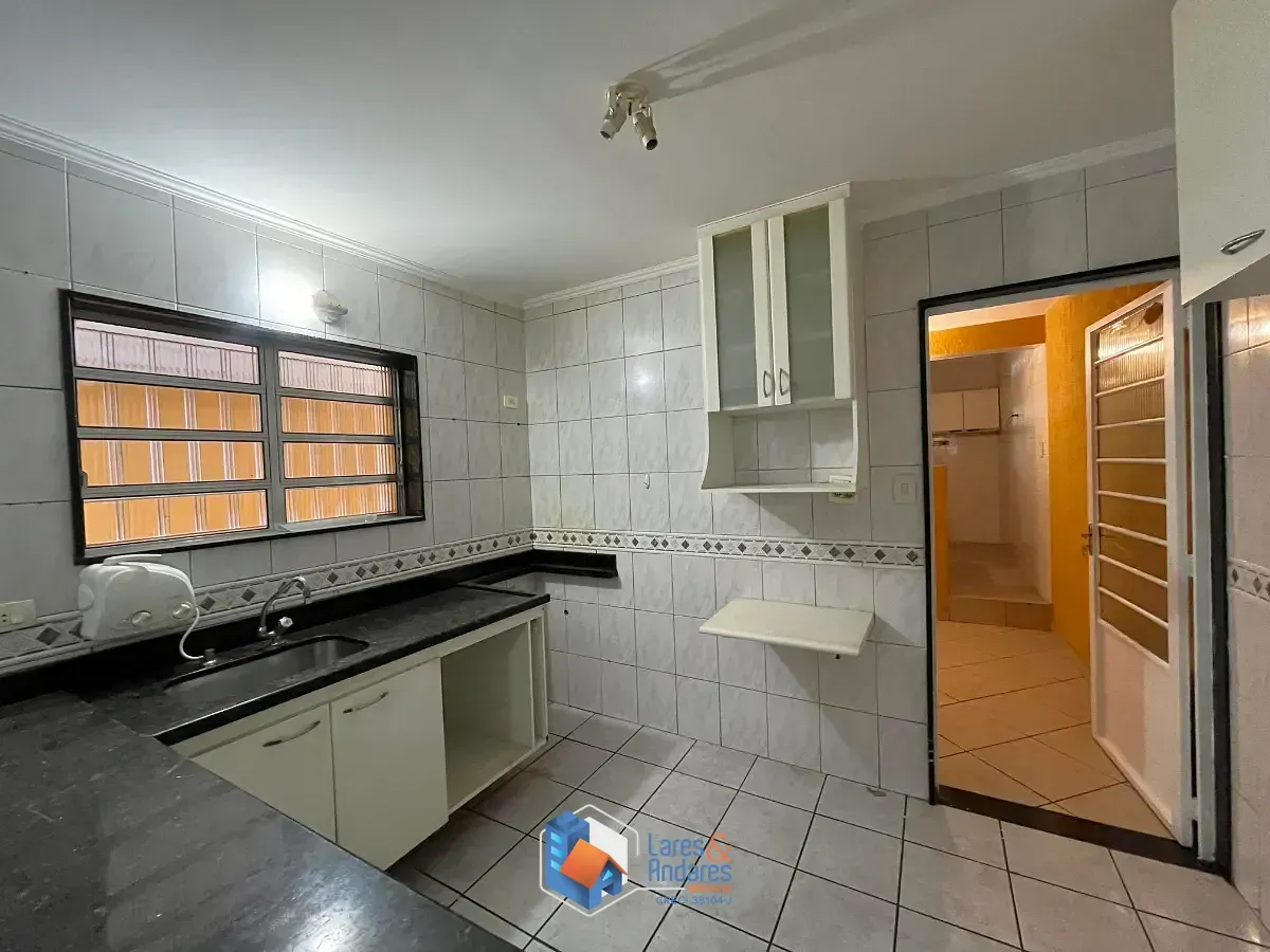 Imagem Sobrado para venda em Vila Vera com 3 quartos, sendo 1 suíte, 250m²
