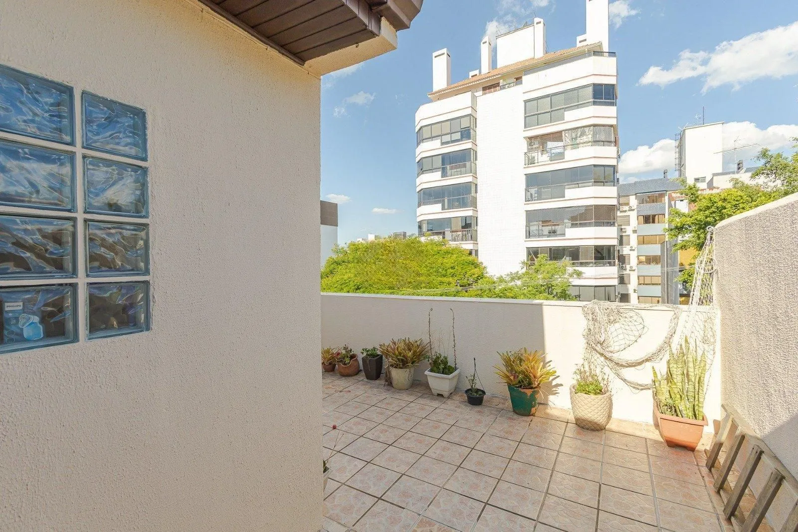 Imagem cobertura de quatro quartos, suíte e uma vaga de garagem no bairro higienópolis