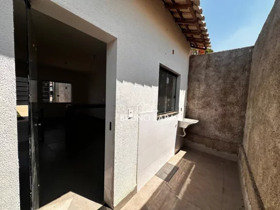 Imagem Casa à venda no bairro Pousada das Rosas São Joaquim de Bicas/MG