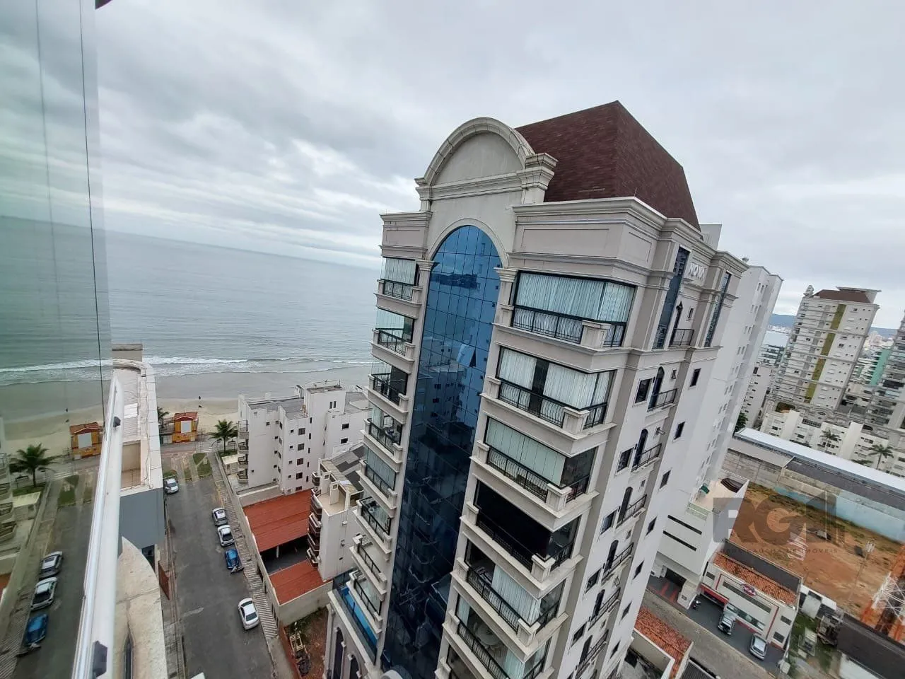 Imagem APARTAMENTO 3 SUITES - ANDAR ALTO - VISTA PARA O MAR - MEIA PRAIA - ITAPEMA - SC