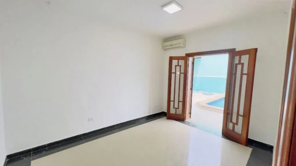 Imagem CASA COM 250,00 m² - CANTO DO FORTE - PRAIA GRANDE SP