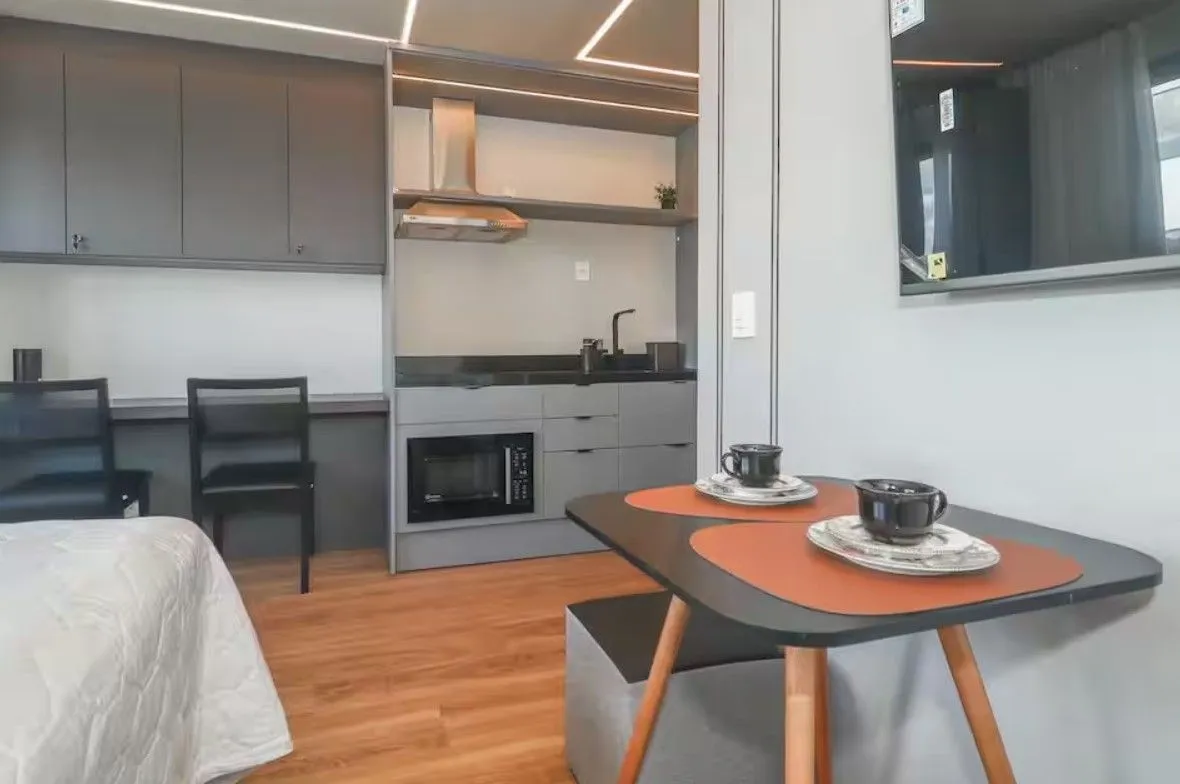 Imagem Studio mobiliado e pronto para Airbnb - GO Carlos Gomes, POA