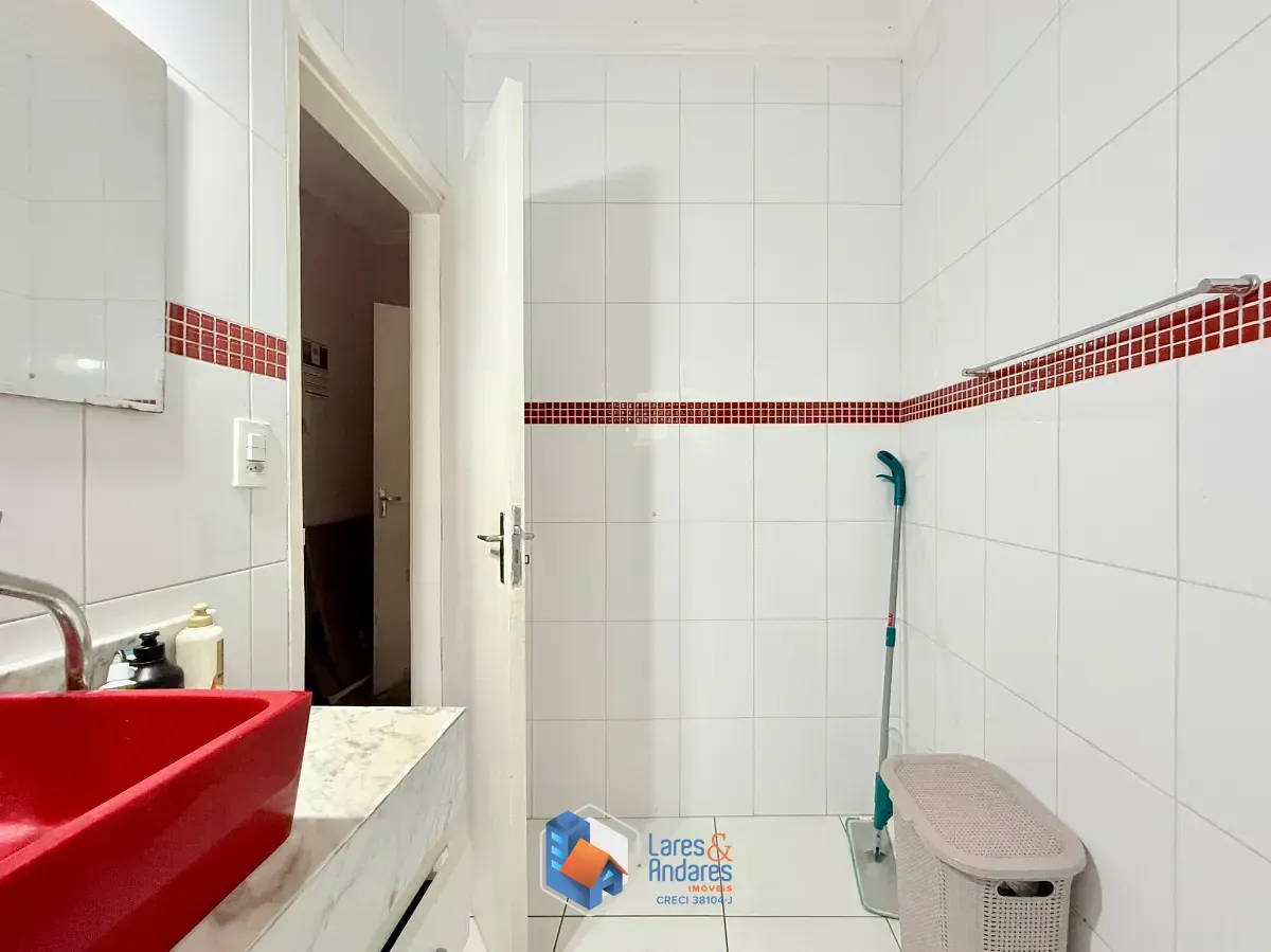 Imagem Sobrado para venda em Jardim dos Lagos com 3 quartos, sendo 3 suítes, 185m²