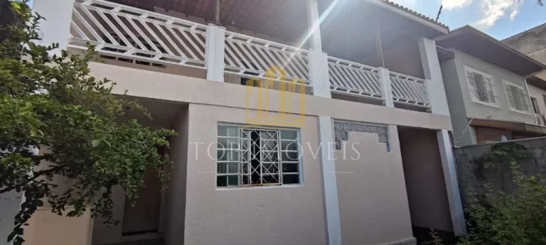 Foto do imóvel Espaçosa casa três dormitorios com edicula completa nos fundos em Avenida Cidade Jardim