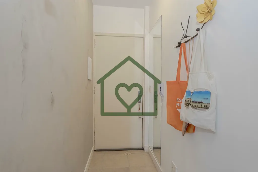Imagem Bem-vindo! 
 
Se você busca um apartamento bem localizado, funcional e cheio de charme, este é daq...