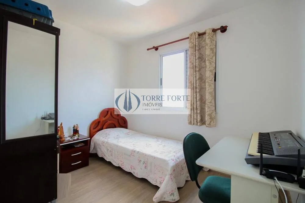 Imagem Apartamento com 2 dormitorios , varanda e 1 vaga em Itaquera .