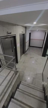 Imagem VENDO UMA LINDA COBERTURACOM 4 QUARTOS 2 SUÍTES DE FRENTE PARA A PRAIA.