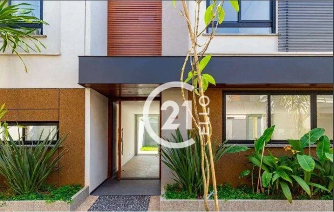 Imagem Casa de condomínio com 367 m², nova, 4 suítes à venda no bairro Alto da Boa Vista.