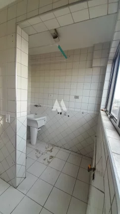 Imagem Apartamento 2 Dormitórios à Venda em Avenida Principal - 75m² com Suíte e Garagem
