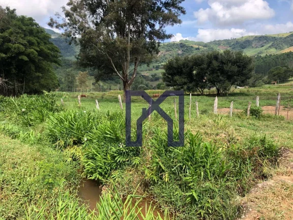 Imagem Sítio com 3 dormitórios à venda, 359300 m² por R$ 2.200.000,00 - Zona Rural - Pedralva/MG