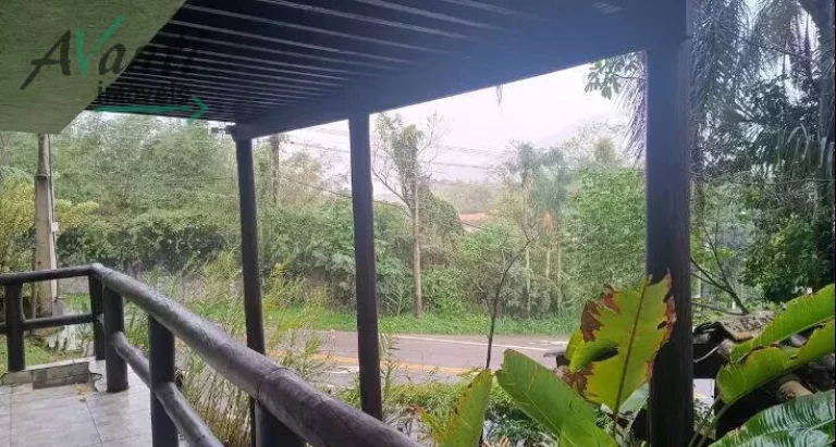 Imagem Casa Sobrado à Venda com 3 Quartos em Camburi, São Sebastião