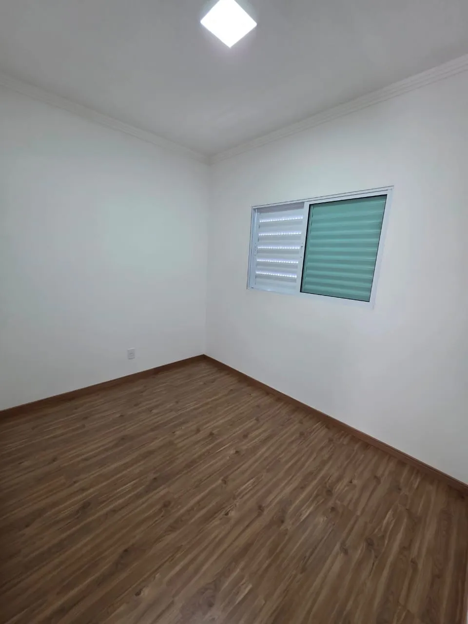 Imagem Imperdível oportunidade! Casa à venda em Sorocaba-SP, Jardim São Carlos. 3 quartos, 3 suítes, 2 salas, 3 banheiros, 3 vagas. 123m². Aproveite!