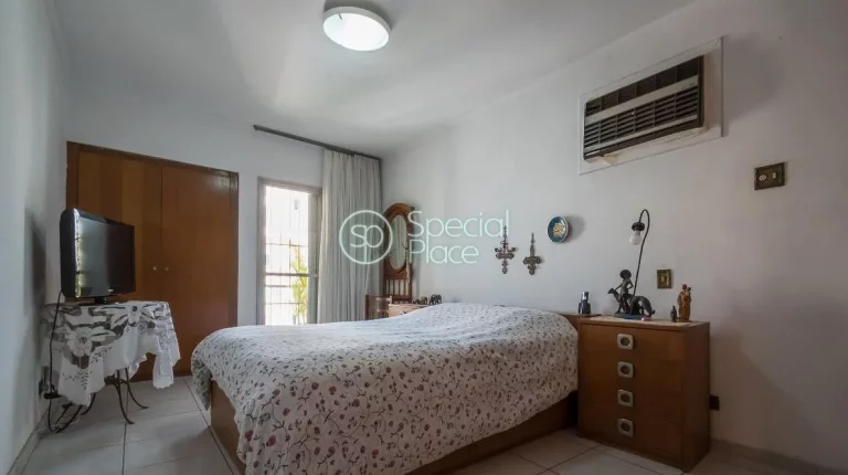 Imagem Amplo apartamento no miolo do Brooklin, 170 m², andar alto, sala para dois ambientes com ar condici...