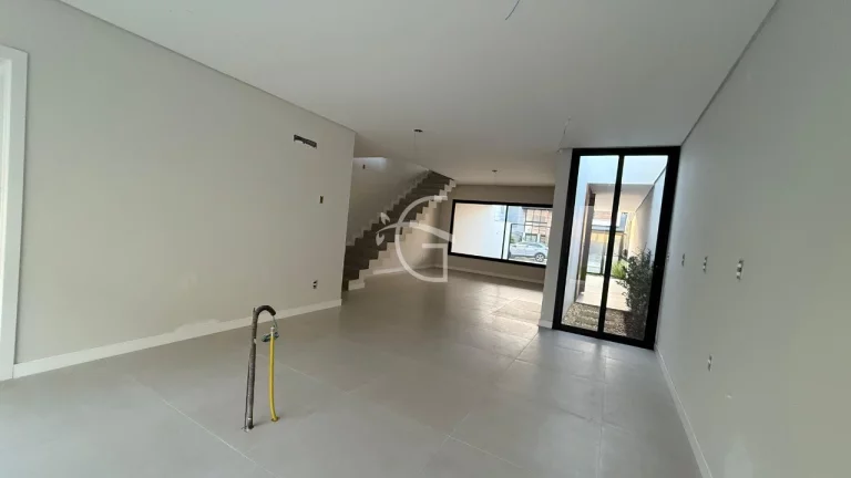 Imagem Linda Casa Residencial à Venda no Saguaçu, Joinville!