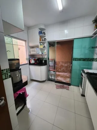 Imagem Casa para Venda em Contagem / MG no bairro Cabral