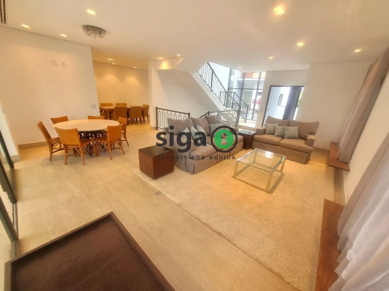 Imagem Casa em Condomínio a venda com 4 Quartos no Alto da Boa Vista.