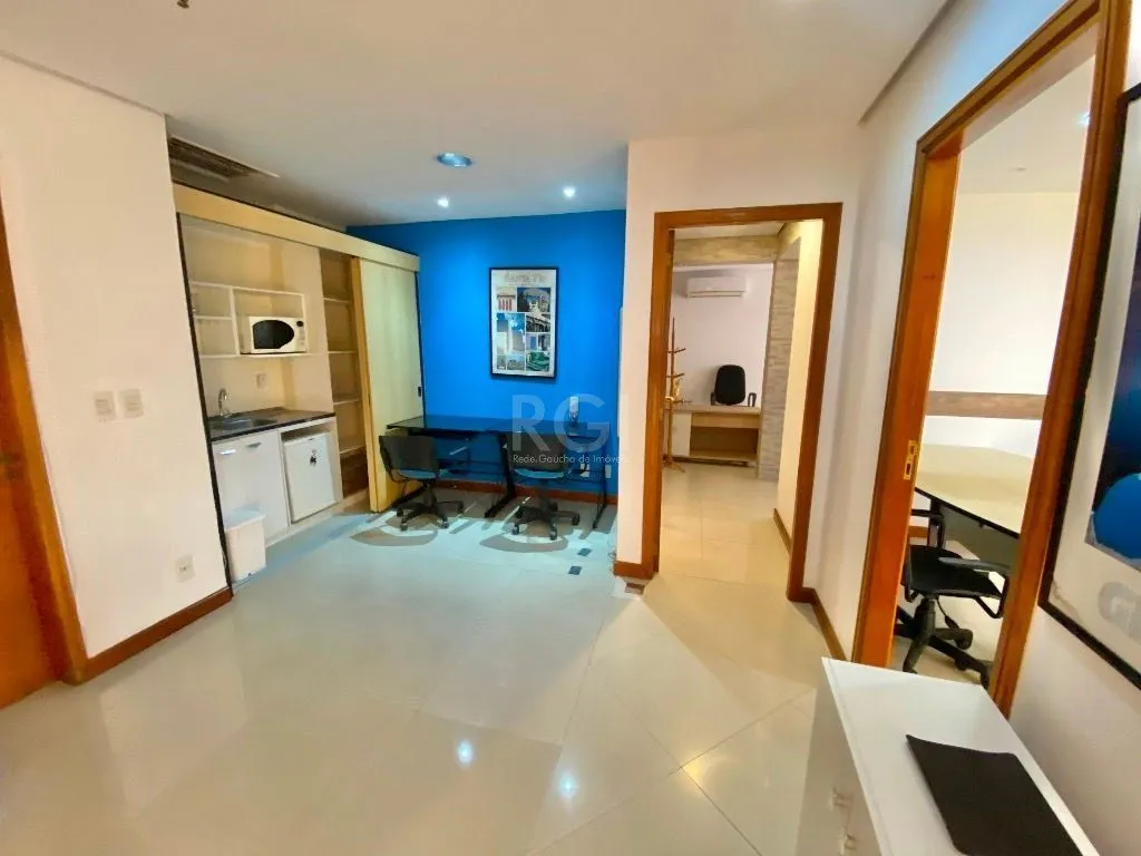 Imagem Conjunto, 160 m² Para comprar Por R$ 900.000,00 Auxiliadora - Porto Alegre/RS