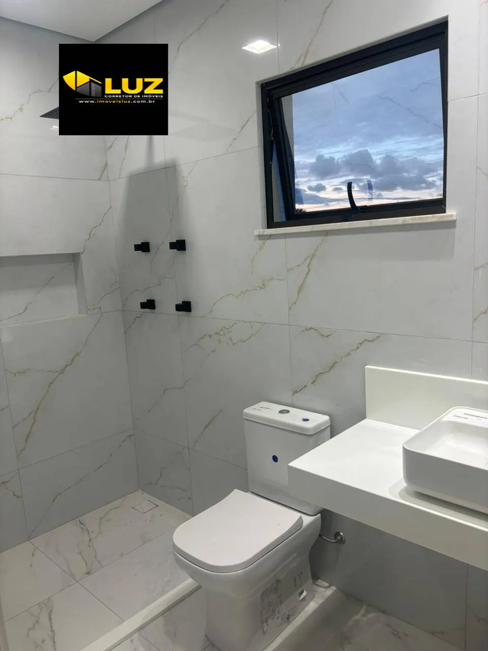 Imagem Casa Dúplex na Cidade Alpha no Terras Alphaville II