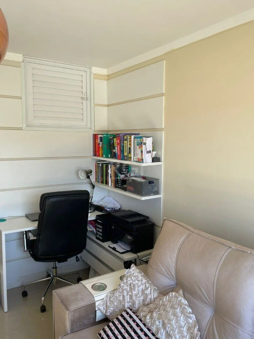 Imagem Sobrado para Venda - 132.69m², 2 dormitórios, sendo 1 suites, 1 vaga - Hípica