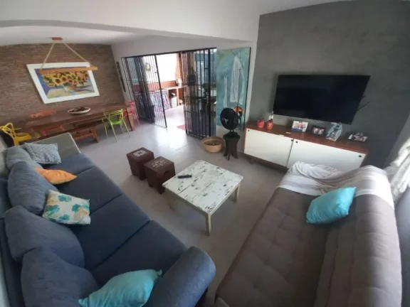 Imagem Casa frente Mar em Solemar - Praia Grande Com 4 dormitórios