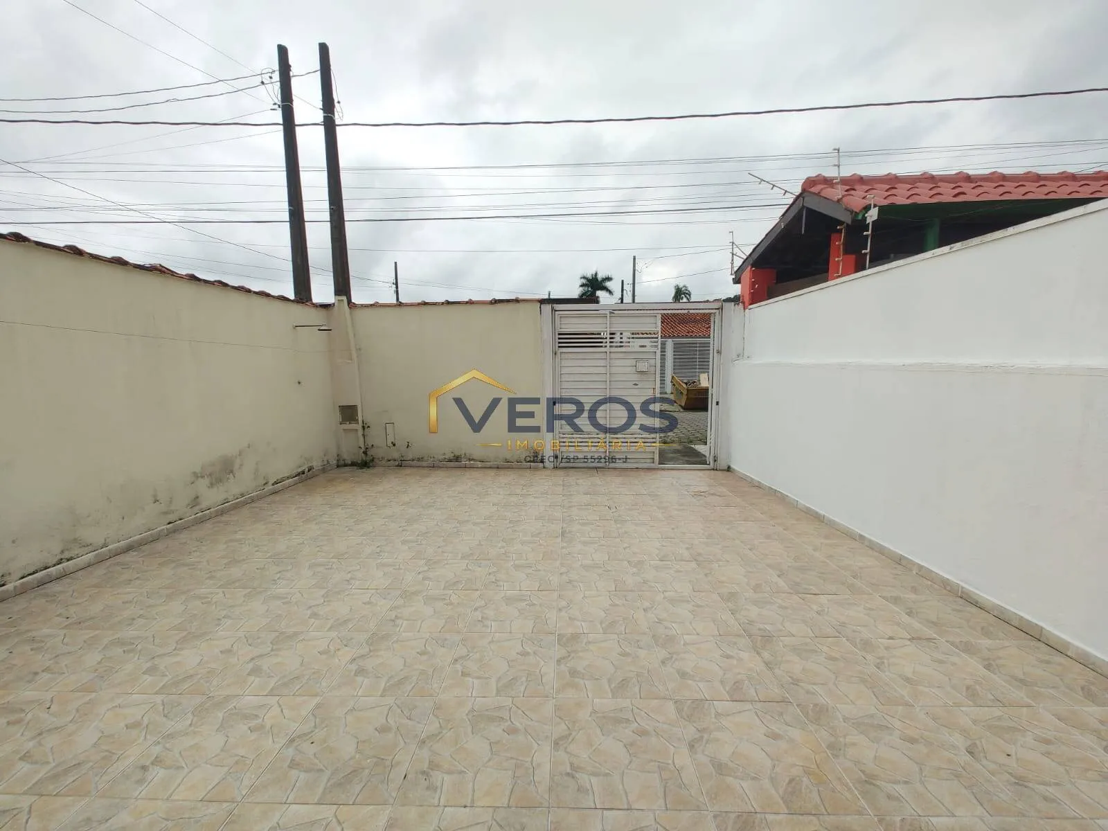 Imagem Casa 02 quartos a venda 400 metros da praia Massaguaçu em Caraguá