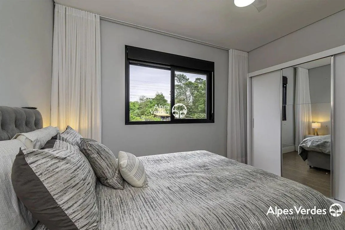 Imagem Vende-se maravilhosa casa dentro de condominio fechado de sitios em Viamão