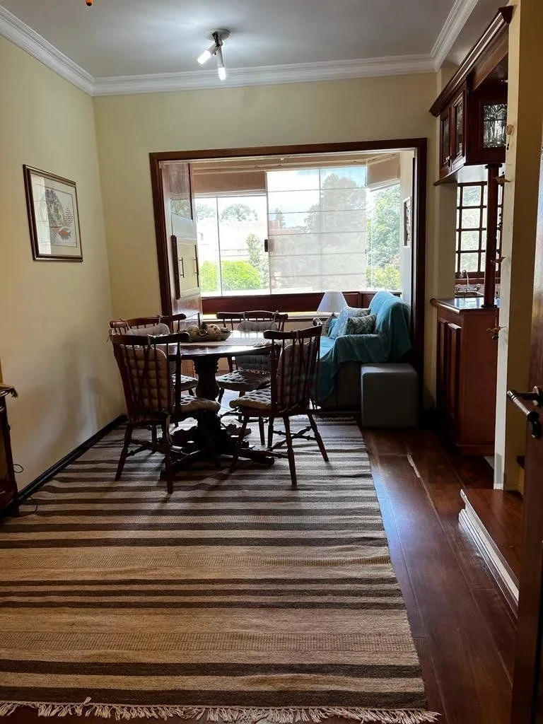 Imagem Cobertura duplex com 2 suítes e uma vaga para Comprar em Gramado.