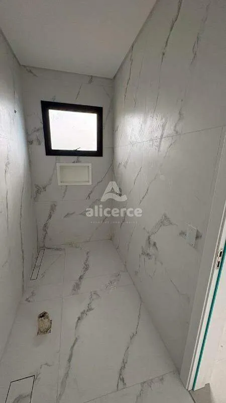 Imagem Sobrado à venda com 3 quartos 3 suítes, 154,15m² em Vargem Pequena Florianópolis