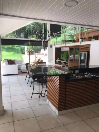 Imagem Casa no Res. Alpha 10 - 597m²