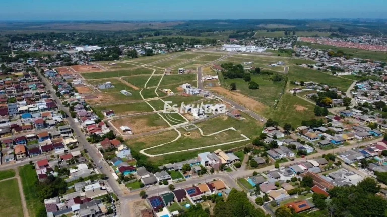 Dois terrenos no Residencial Alberto Schons com excelente localização, ao lado d