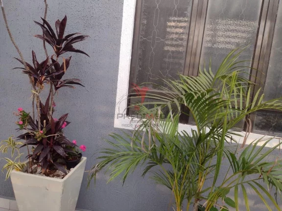 Imagem Casa com 05 dormitórios, 4 banheiros no Bom Jesus III, na Cidade de Rio das Pedras