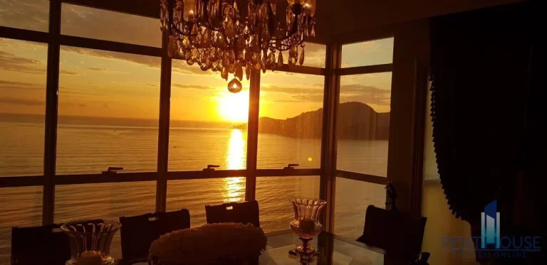 Imagem Apartamento Frente Mar para Venda em Balneário Camboriú, CENTRO, 4 dormitórios, 4 suítes, 5 banheiros, 4 vagas