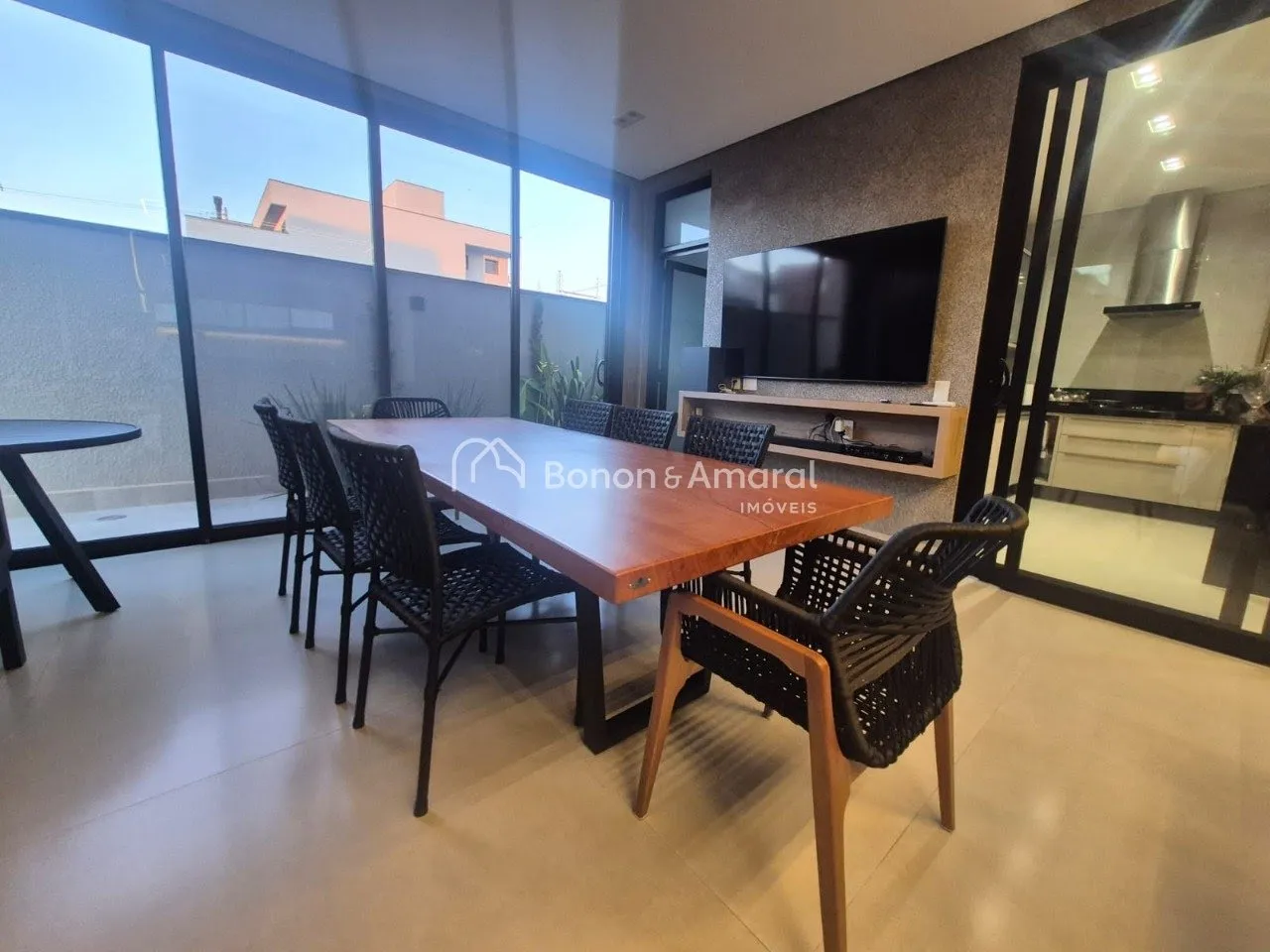 Imagem Casa Sobrado com elevador à venda no Condomínio Residencial Santorini - Paulínia/SP.